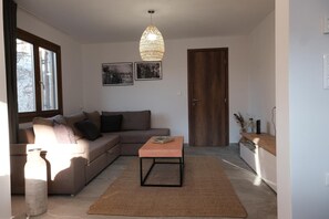 Télévision, cheminée