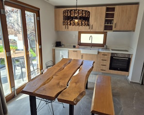 Kühlschrank, Ofen, Herdplatte, Geschirrspüler