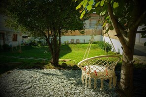 Terrace/patio - Apartment “Villa Philia – Garden and Fireplace” with Wi-Fi and Air Conditioning (Litochoro)