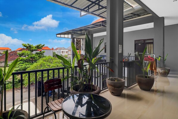 Reception - Hotel O near Trans Studio Theme Park formerly Cyloam Residence (Kuta)