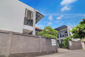 Exterior - Hotel O near Trans Studio Theme Park formerly Cyloam Residence (Kuta)