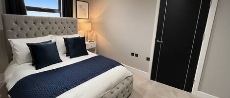 Fer et planche à repasser, accès Internet