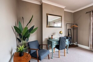 Interior - Charming 2 Bedroom House on the Iconic Humberside (Barton Upon Humber)