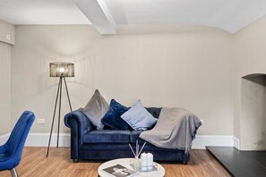 TV - Shakespeare Stay - Central Wakefield +Free Parking (Wakefield)