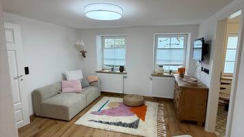 Una Smart TV, libros