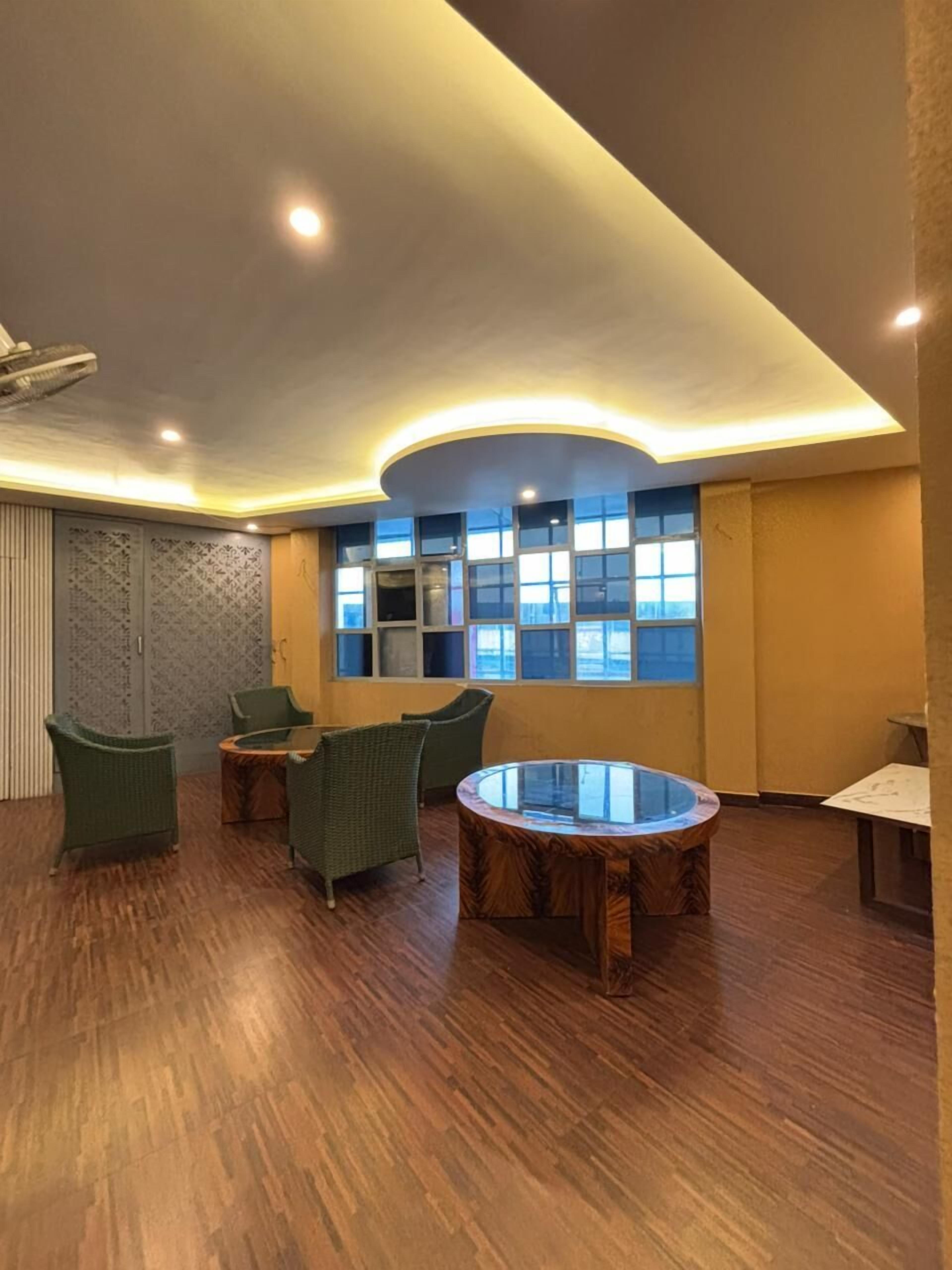 Deluxe Double Room, City View | Laptop workspace, free WiFi