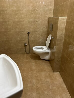 Deluxe Double Room, City View - Sara Residency  (Prayagraj)