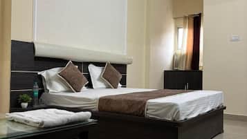 Laptop workspace, free WiFi