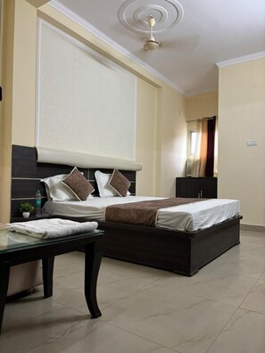 Deluxe Double Room, City View | Laptop workspace, free WiFi - Sara Residency  (Prayagraj)