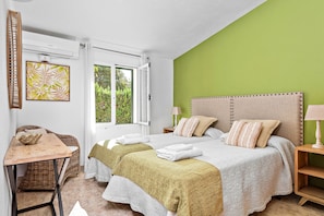 4 bedrooms, in-room safe, free WiFi, bed sheets