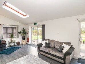 Living area - Beechwood House (Glossop)