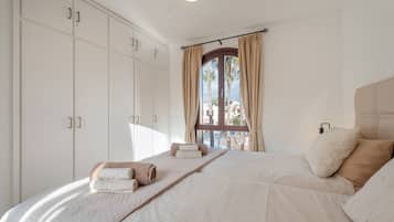 Strygejern/strygebræt, Wi-Fi, sengetøj