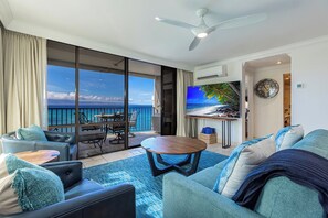 Smart TV - Oceanfront corner unit w/ panoramic views in Kahana (Lahaina)