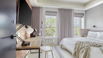 Caja de seguridad en la habitación y cortinas blackout