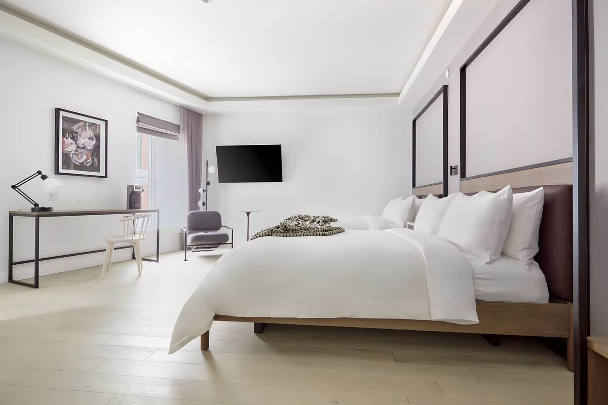In-room safe, blackout drapes, WiFi (free)