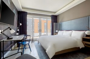 Penthouse, Balcony, City View | In-room safe, blackout drapes, iron/ironing board, free WiFi