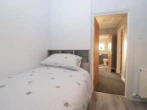 3 bedrooms, individually decorated, individually furnished, free WiFi - Mables (Wigton)