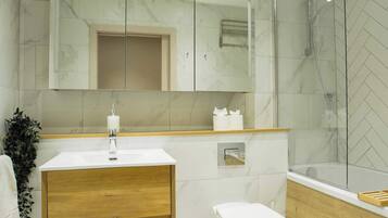 Shower, hair dryer, shampoo