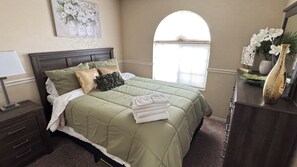 Iron/ironing board, travel crib, free WiFi, bed sheets - Family-Sized Mountain Home for Families & Groups - Sleeps 17 Near Park City (Heber City)