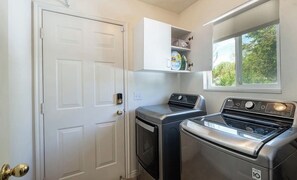 Interior - Family-Sized Mountain Home for Families & Groups - Sleeps 17 Near Park City (Heber City)