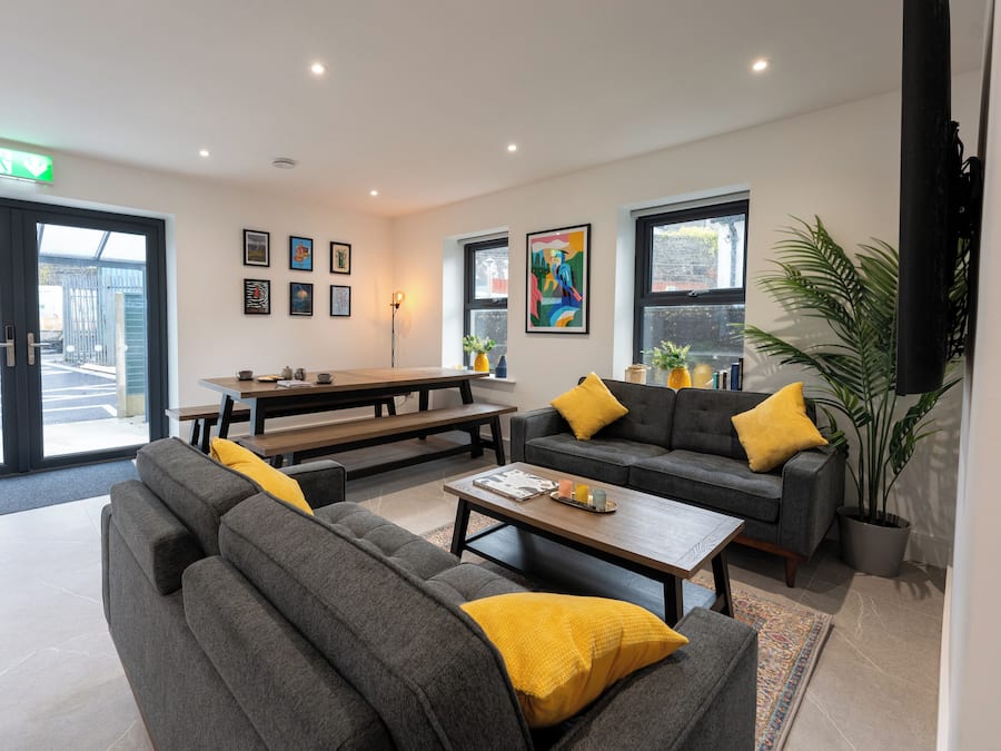 32-inch flat-screen TV with cable channels