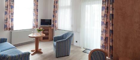 In-room safe, desk, laptop workspace, free WiFi