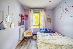 熨斗/熨衣板、WiFi、床单