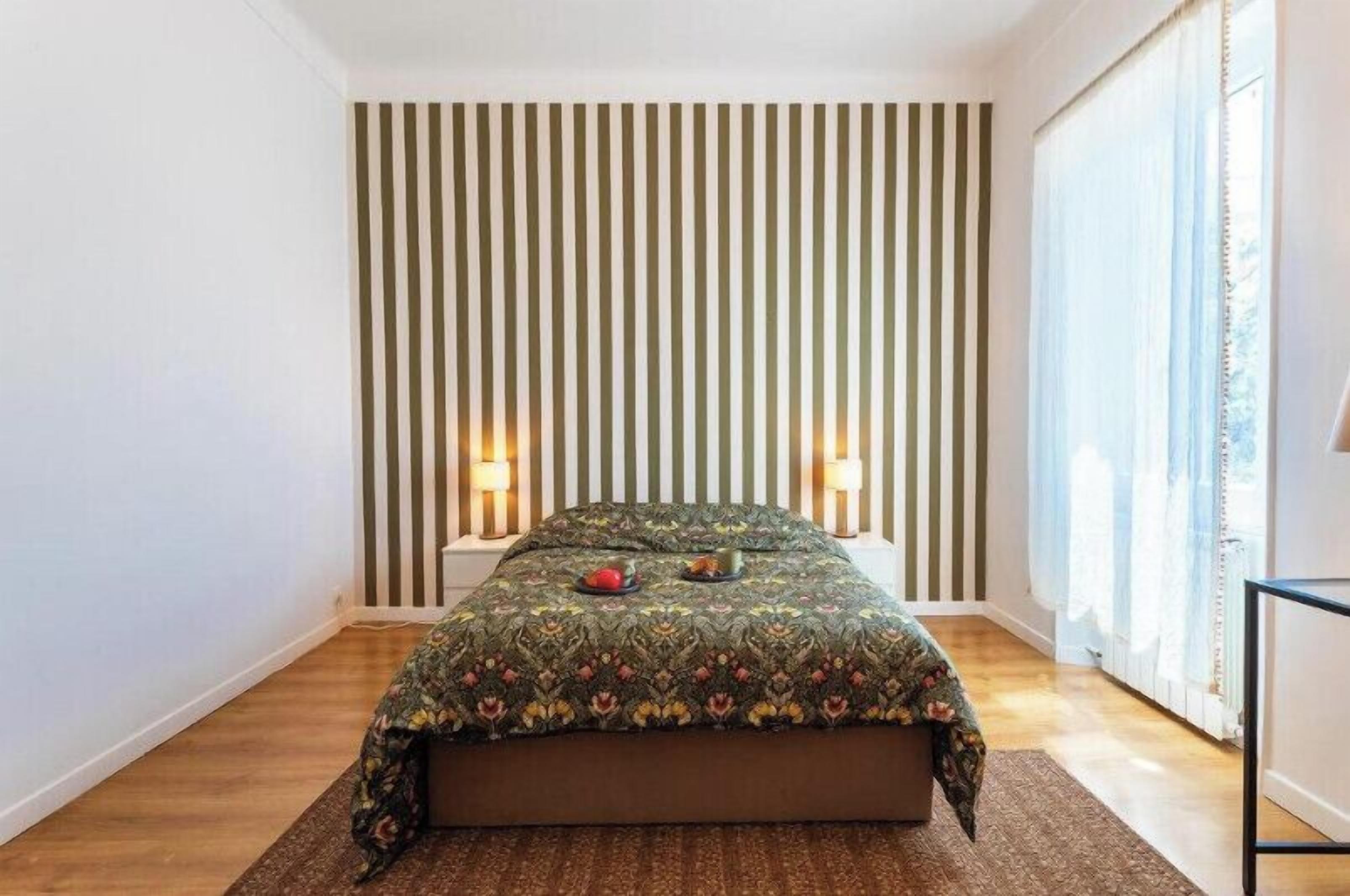 Bügeleisen/Bügelbrett, WLAN, Bettwäsche