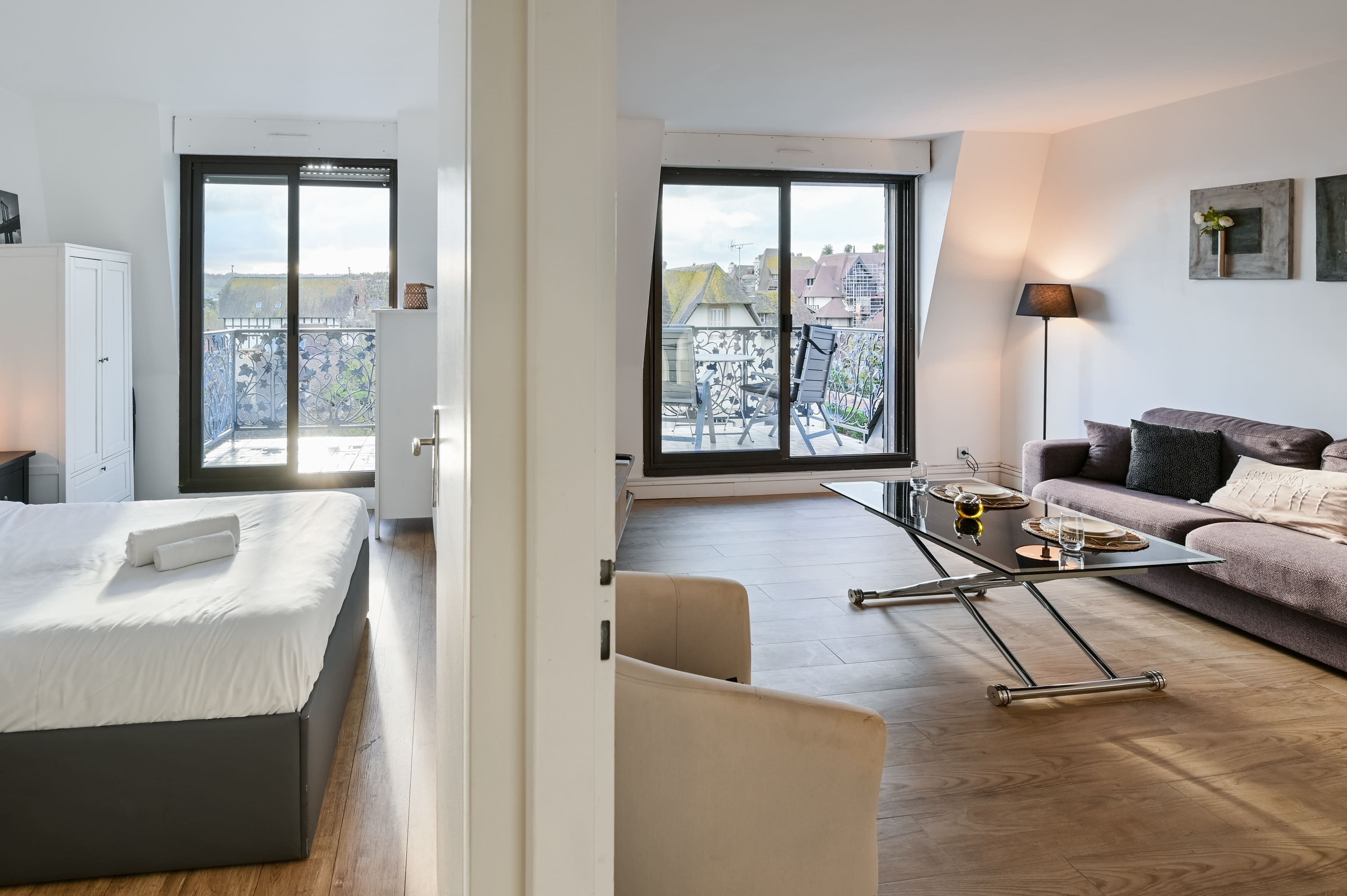 Fer et planche à repasser, Wi-Fi, draps fournis