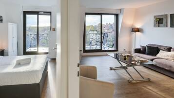 Fer et planche Ă repasser, Wi-Fi, draps fournis