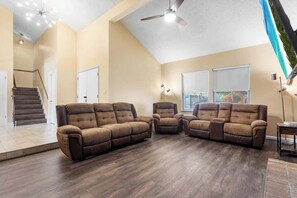 TV, offices - Your Vegas Playground: Pool, Spa, Arcade & More! (Las Vegas)