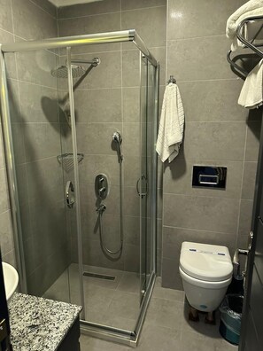 Standard Double Room, City View | Bathroom | Towels, soap, shampoo, toilet paper - Grand Medya Hotel (Istanbul)