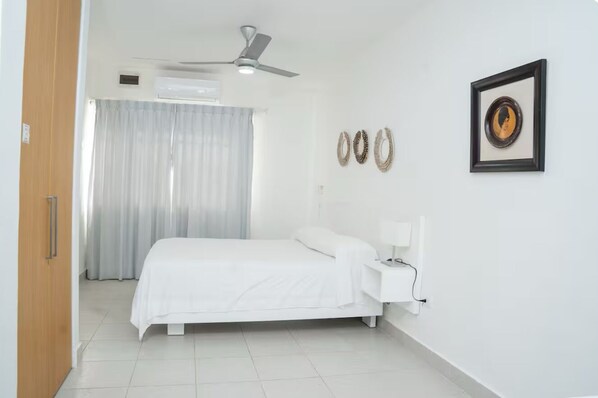 Iron/ironing board, WiFi, bed sheets - Doña María Apartment (Puerto Plat)