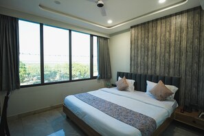 Superior Double Room | Egyptian cotton sheets, premium bedding, desk, laptop workspace