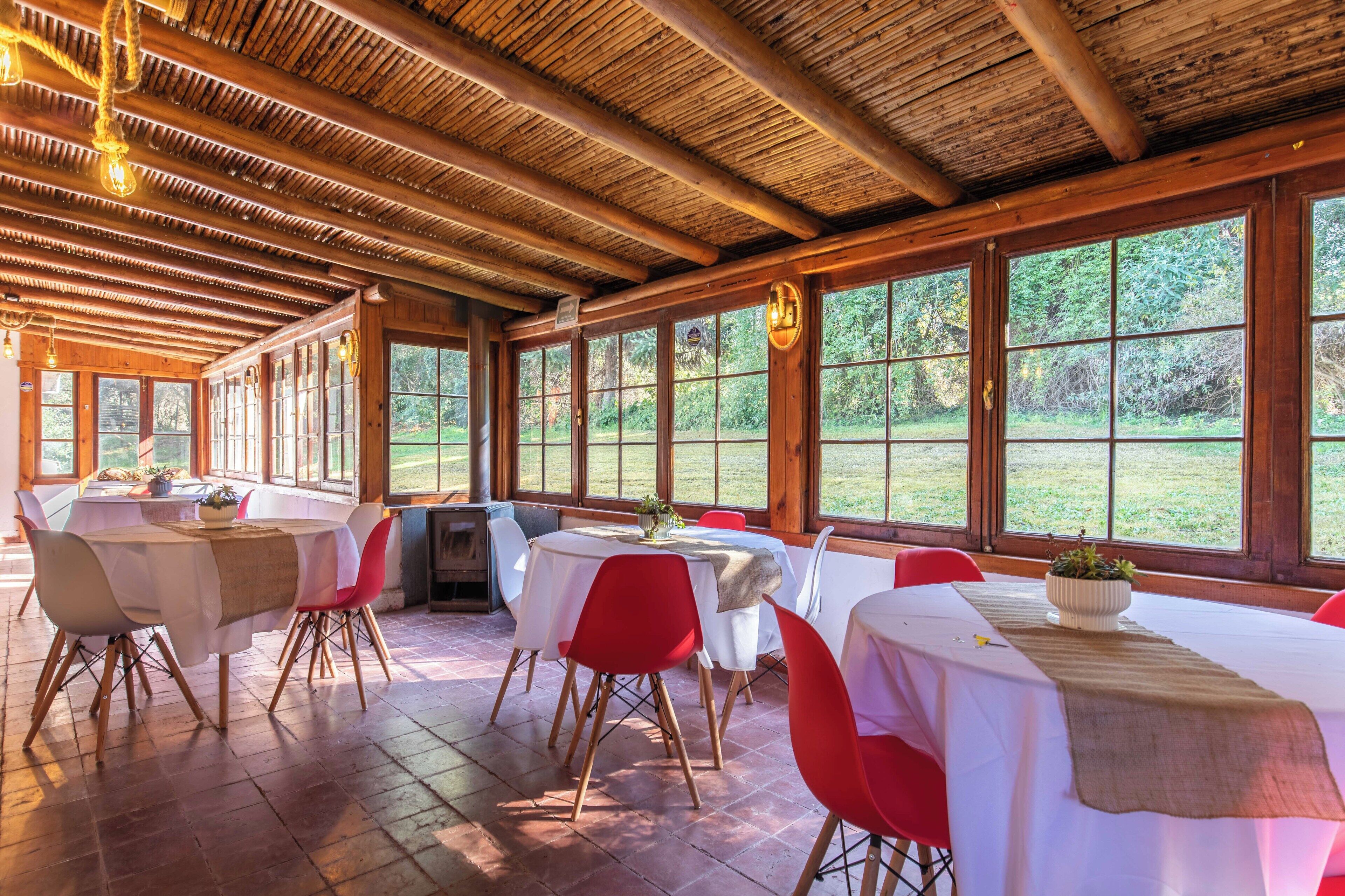 Desayuno de cocina local incluido todos los días