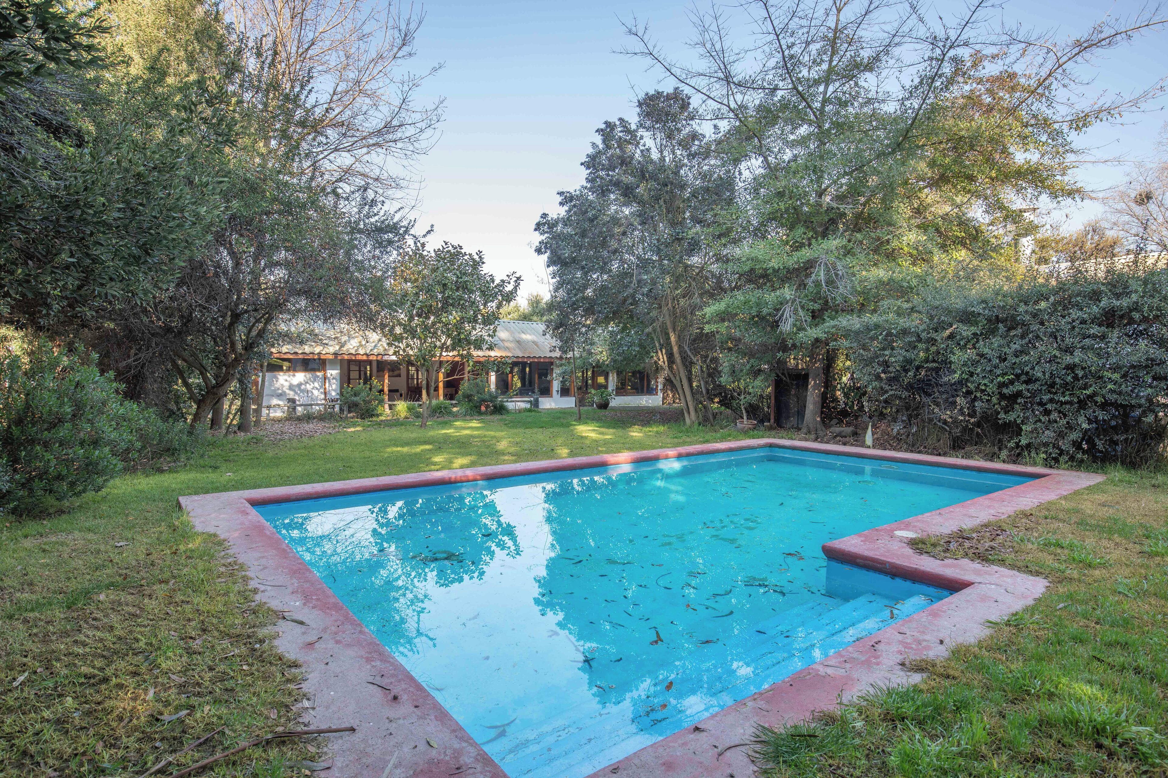 2 albercas al aire libre 