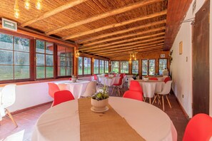 Desayuno de cocina local incluido todos los días