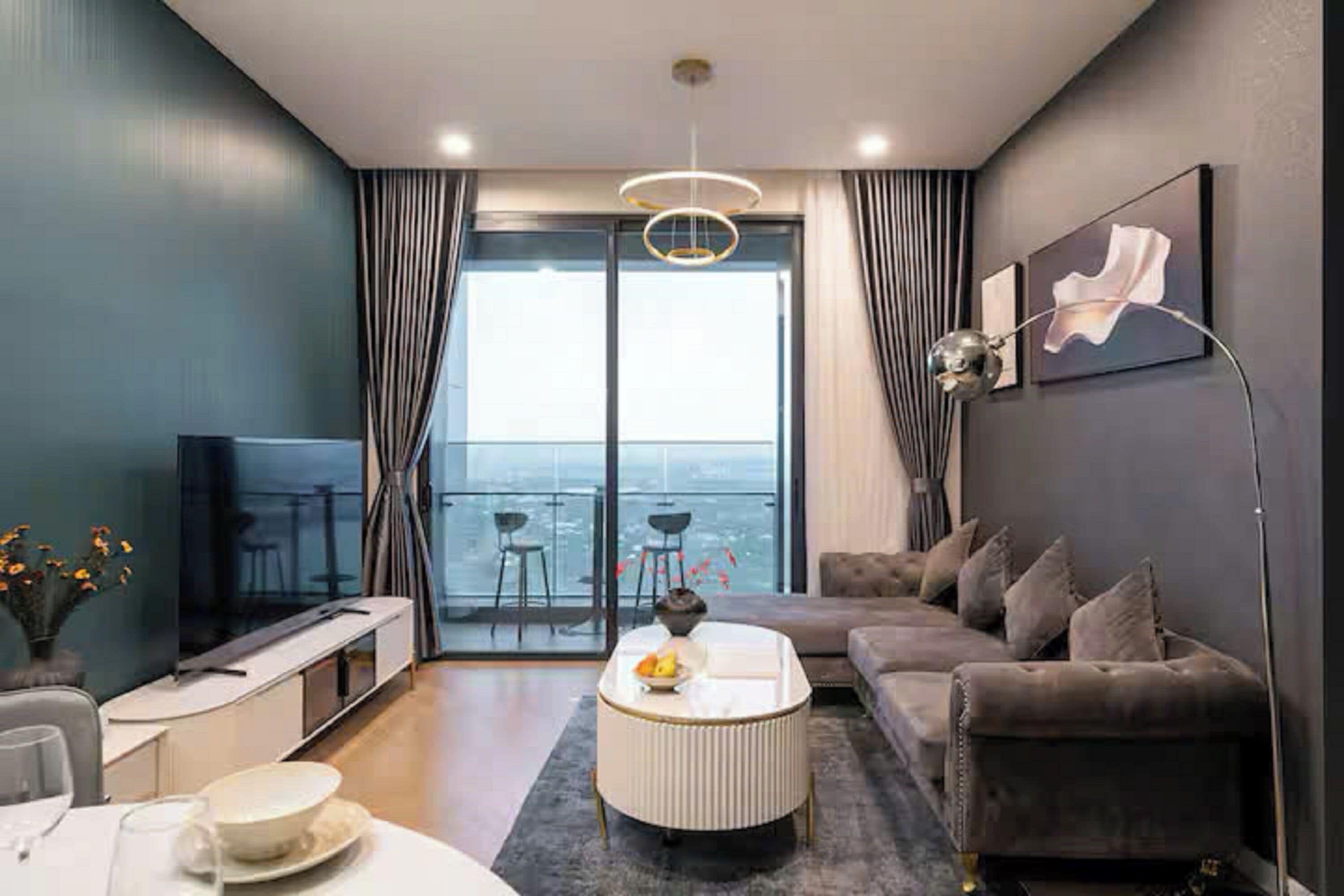 Family Suite, 3 Bedrooms, Club lounge access, City View | Egyptian cotton sheets, premium bedding, down duvets