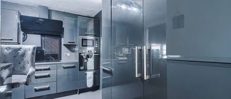 Fridge, microwave, oven, toaster