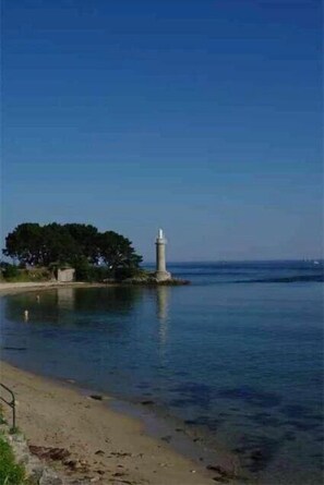 Beach - ZEcamping 5 étoiles familial espace aquatique locatif TV BBQ 32m2 (Quimper)