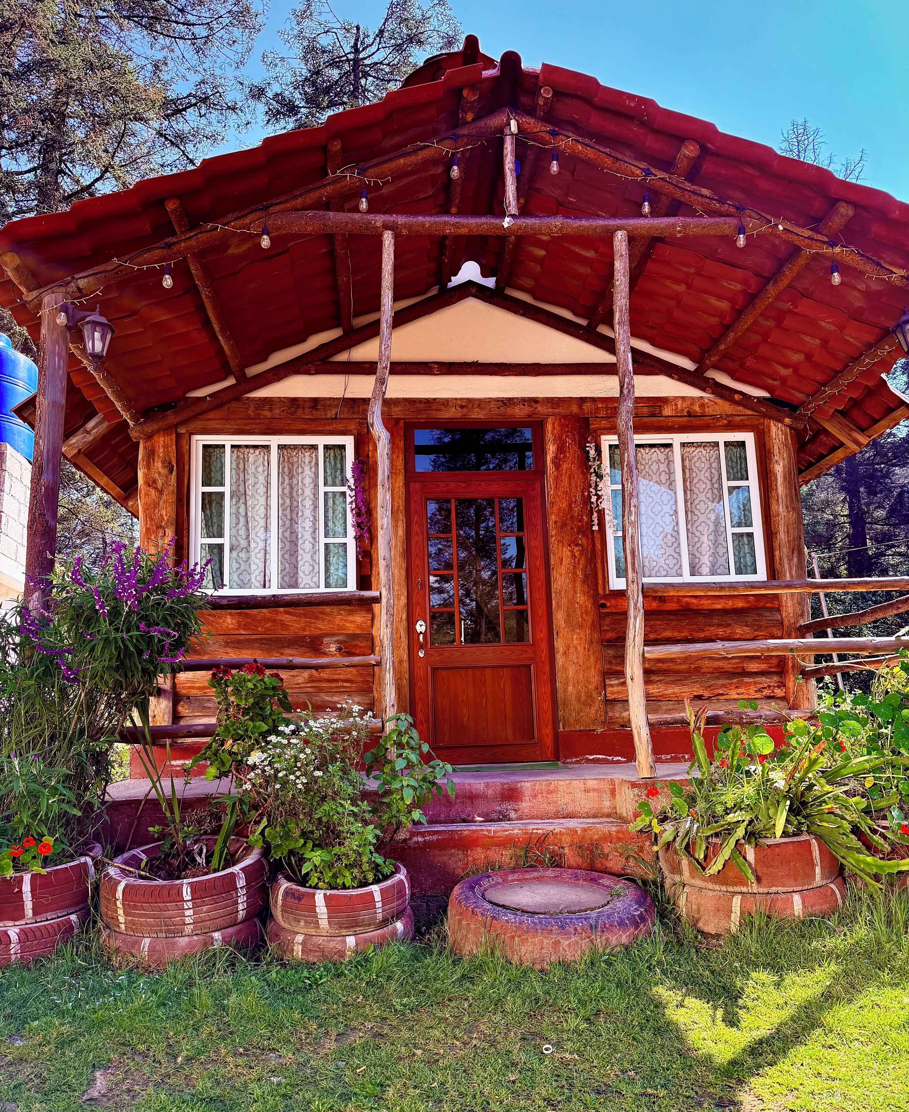 传统小屋, 露台, 山景 | 羽绒被、免费 WiFi、床单