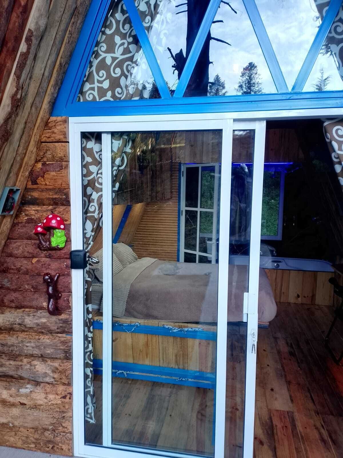 Romantisch huisje | Donsdekens, gratis wifi, beddengoed