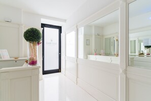 Spa - Apartment in A Hotel 'Unit 1' with Wi-Fi (Gallipoli)