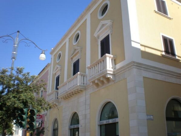 Exterior - Apartment in A Hotel 'Unit 1' with Wi-Fi (Gallipoli)