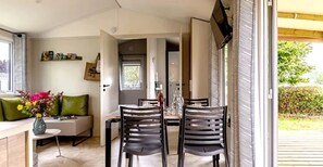 Interior - ZEcamping 3 étoiles mobil-home TV LV BBQ 27m2 4 pers (Pordic)