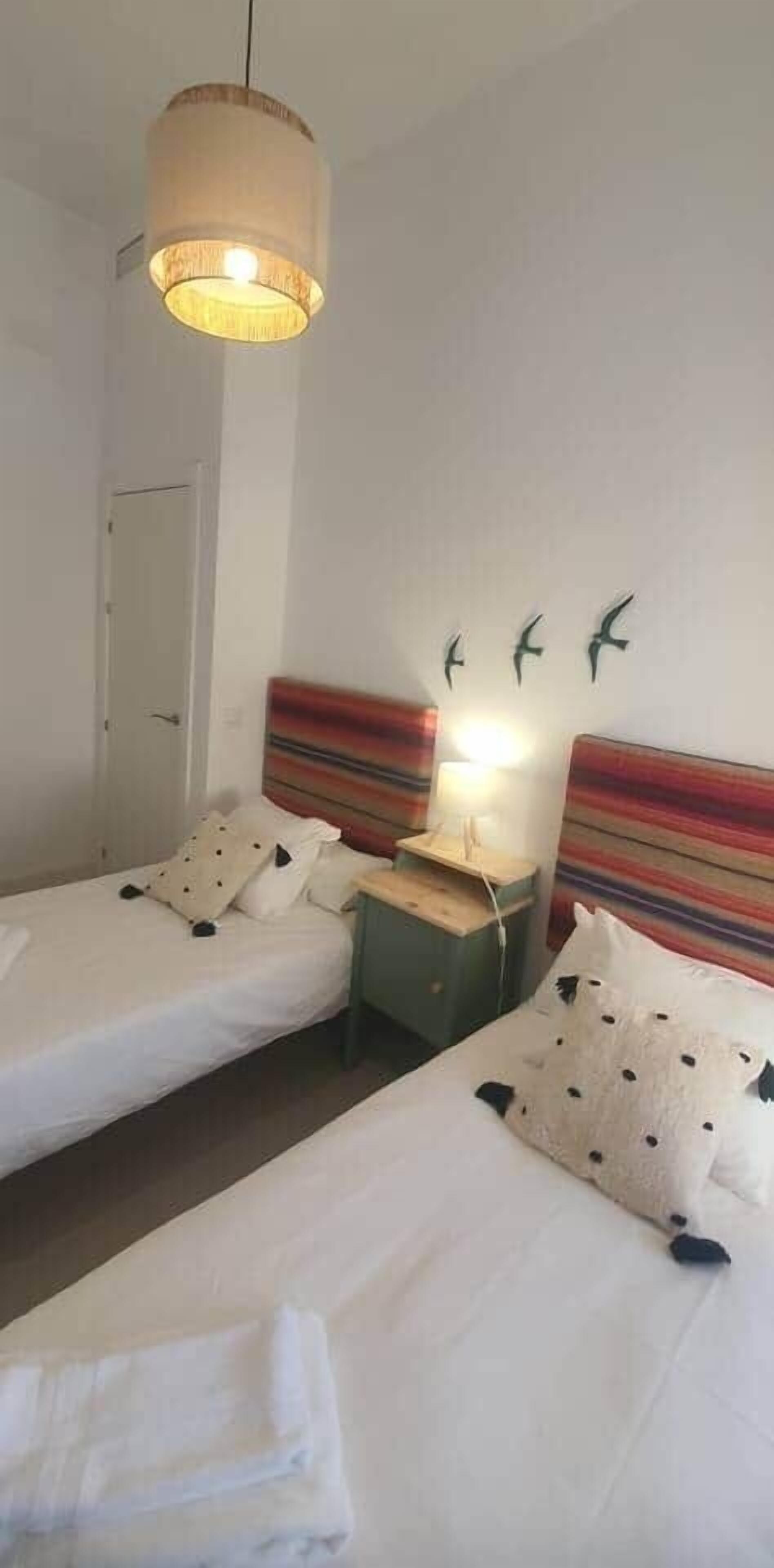 Een strijkplank/strijkijzer, wifi