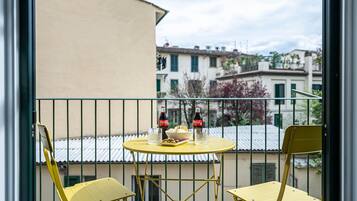 2 habitaciones y acceso a internet