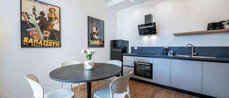 Apartment | 2 bedrooms, Internet