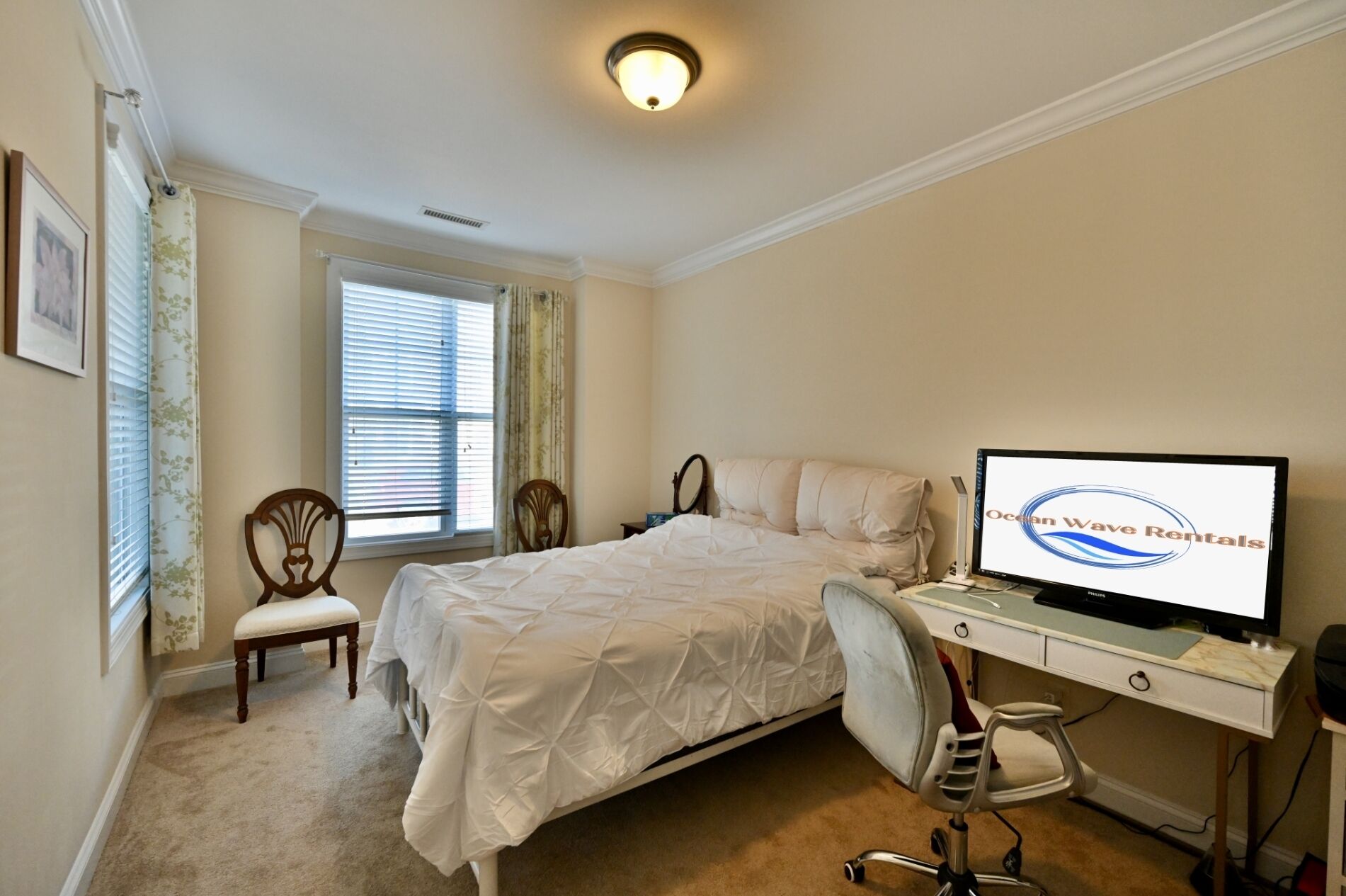Iron/ironing board, free WiFi, bed sheets