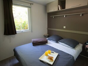 WiFi - ZEcamping 4* à 200m de la plage piscine animaux acceptés salle fitness (Portiragnes)